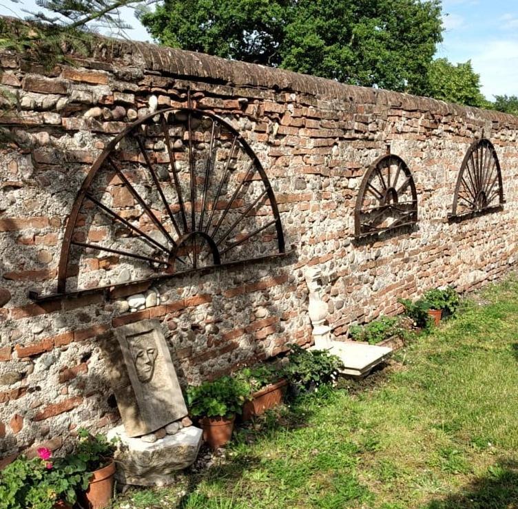 Corte Morona Marmirolo Buitenkant foto