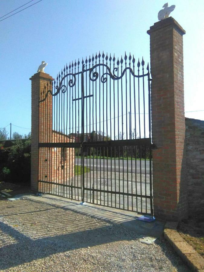 Corte Morona Marmirolo Buitenkant foto